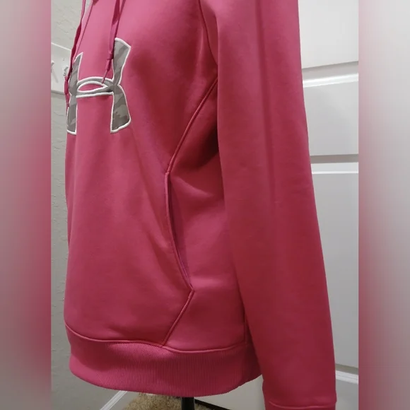 Under Armour Pink & Camo Hoodie - Picture 12 of 12